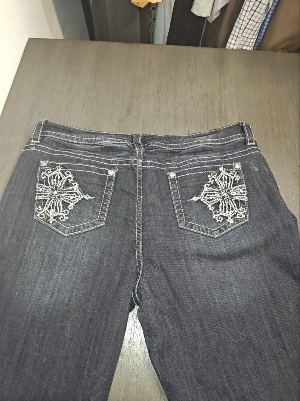 Suko Jeans Woman Dark Distressed,Embroidery,Bootcut,Size 14